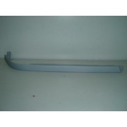 MERCEDES CLASSE C 93 MOLDURA INFERIOR FARO DERECHA
