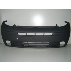 RENAULT TRAFIC 2001 PARAGOLPES DELANTERO CON HUECO PARA...