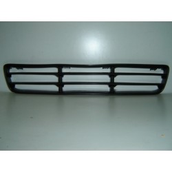 VOLKSWAGEN BORA 98 REJILLA PARAGOLPES DELANTERA (CENTRAL)