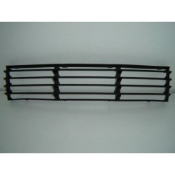 VOLKSWAGEN PASSAT 2000 REJILLA PARAGGOLPES CENTRAL