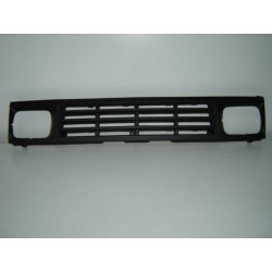 MITSUBISHI L200 87 REJILLA