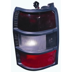 MITSUBISHI MONTERO 92 PILOTO DERECHO AHUMADO