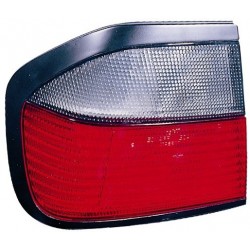 NISSAN PRIMERA PILOTO DERECHO SEDAN AHUMADO