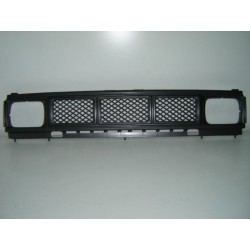 NISSAN KING CAB 93 REJILLA PARAGOLPES DELANTERO