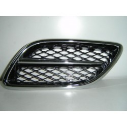 NISSAN PRIMERA 2000 REJILLA IZQUIERD NEGRA/CROMADA