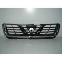 NISSAN PATROL 98 REJILLA CROMADA