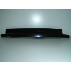NISSAN PATROL 98 MOLDURA INFERIOR FARO DERECHO