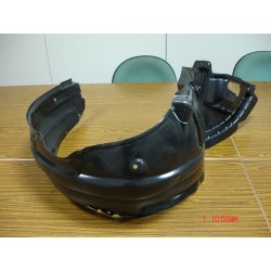 TOYOTA AVENSIS 2003 PASARUEDAS DELANTERO DERECHO