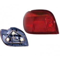 TOYOTA YARIS 03 PILOTO TRASERO MODELO (KOITO) IZQUIERDO