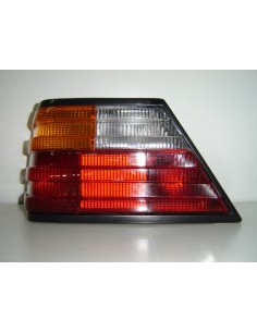 MERCEDES 200 W124 PILOTO TRASERO IZQUIERDO