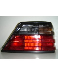 MERCEDES 200 W124 PILOTO TRASERO AHUMADO DERECHO