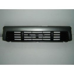 TOYOTA HILUX LN105 89 REJILLA 4WD