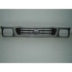 TOYOTA HILUX LN145 2WD 98 REJILLA