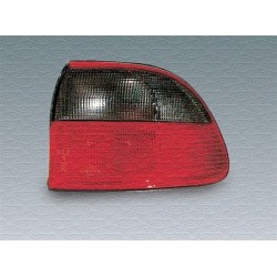 OPEL OMEGA 94 PILOTO TRASERO DERECHO (PUNTA)